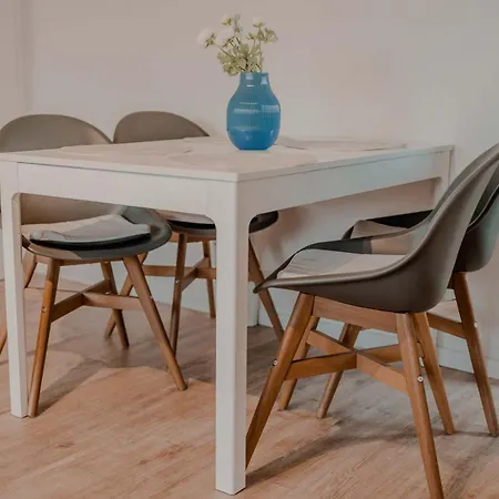 Jakse Apartments - Mit Kueche & 6 Schlafplaetze Neuss